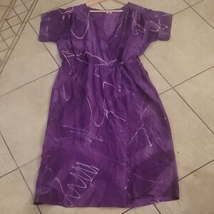 Neiman Marcus Short Sleeve  V-Neck Wrap Dress 100% Pure Silk SZ M